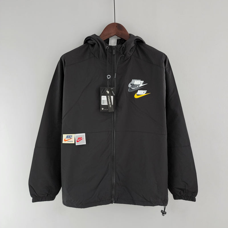 Corta vento Nike Black